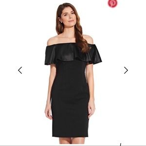 A beautiful Adrianna Papell off shoulders dress🖤